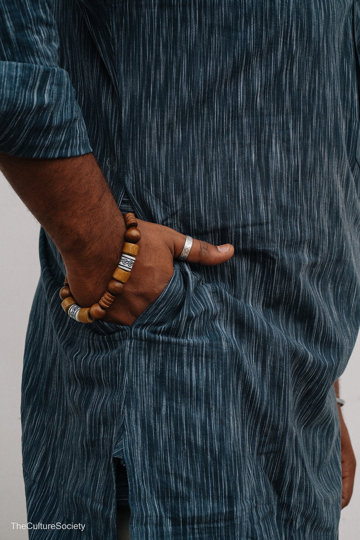 Long, straight-cut kurta