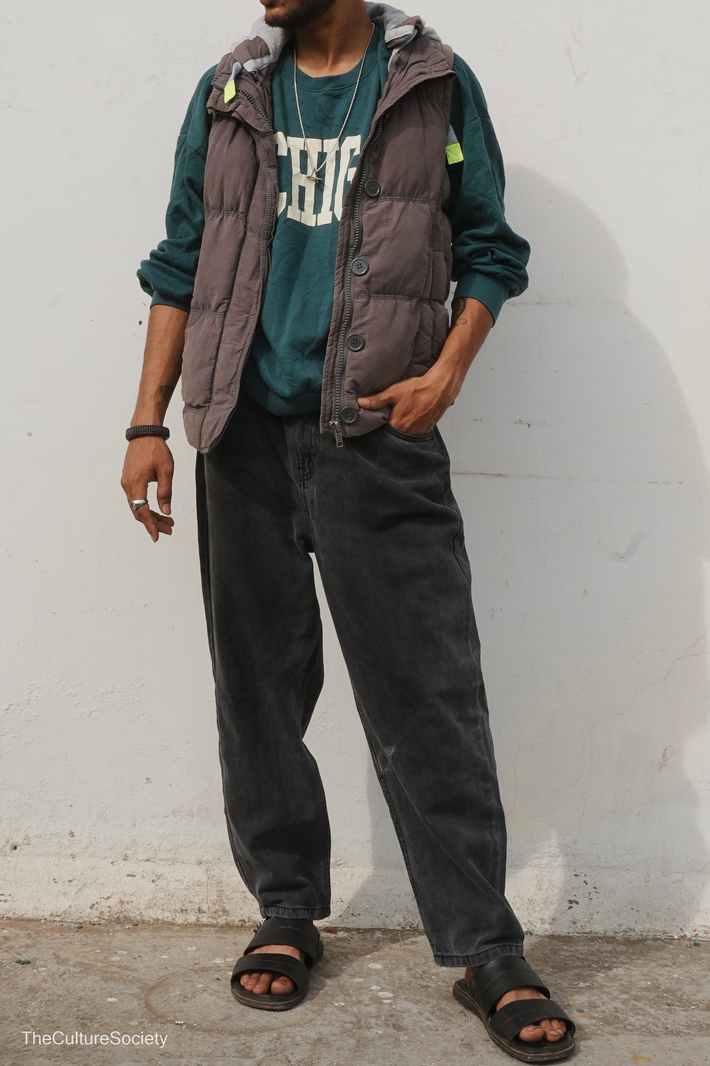 Black Loose-Fit Denim Jeans