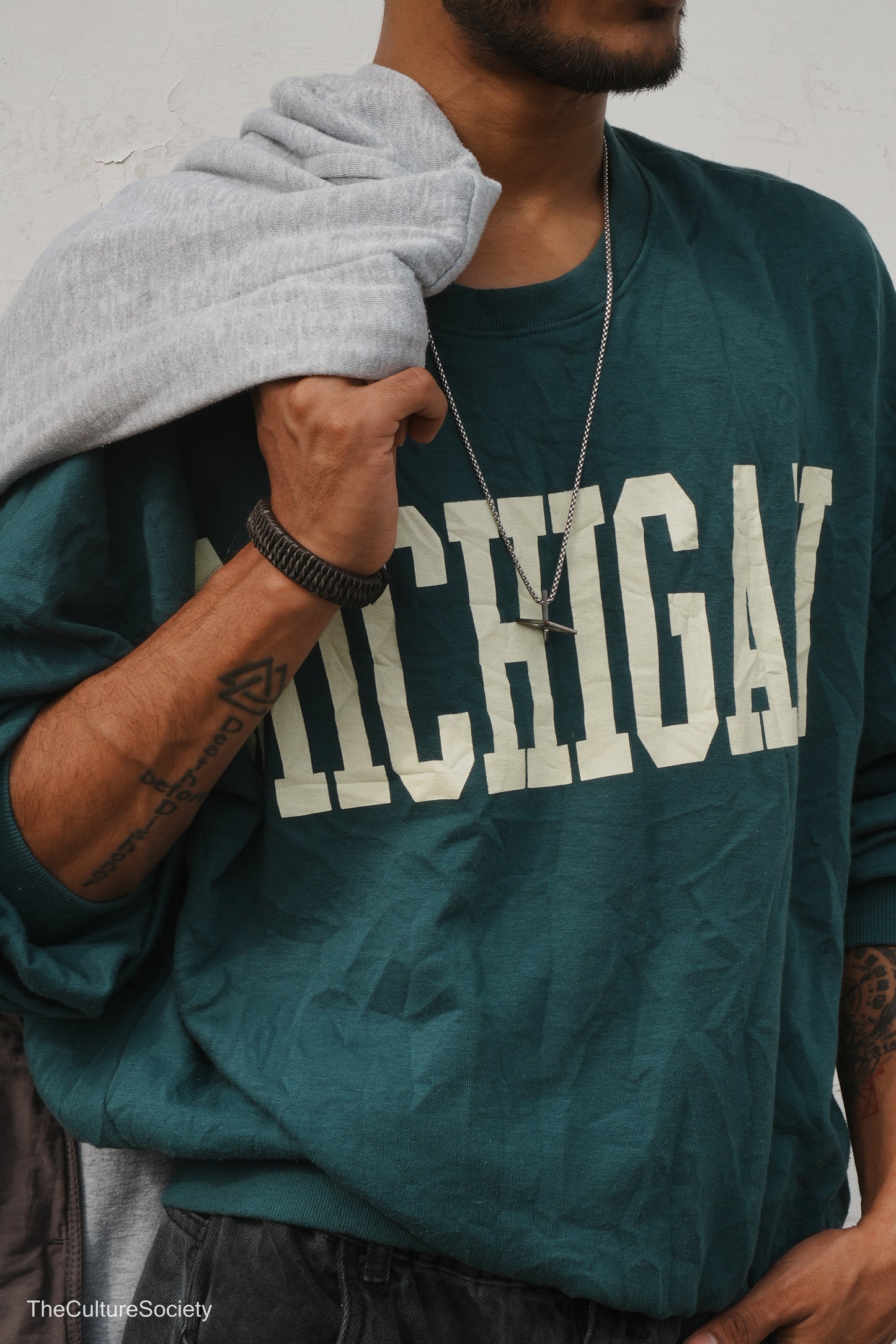 Crewneck sweatshirt