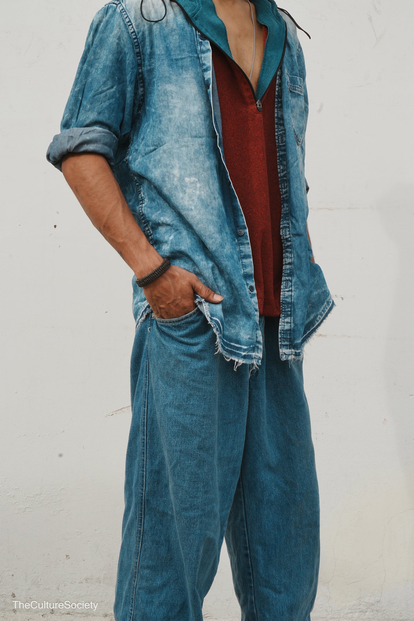 Loose-Fitting Denim Pants