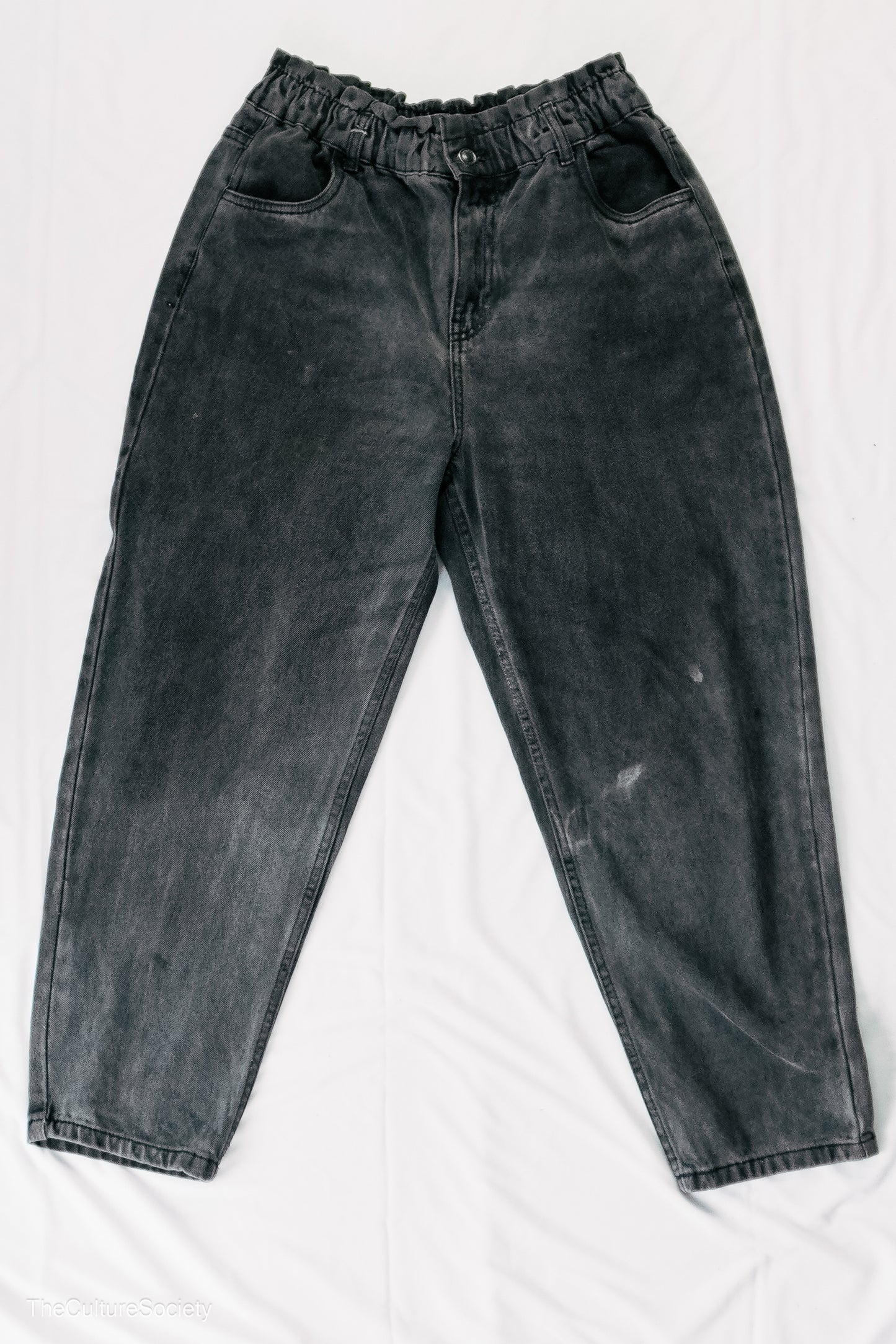 Black Loose-Fit Denim Jeans