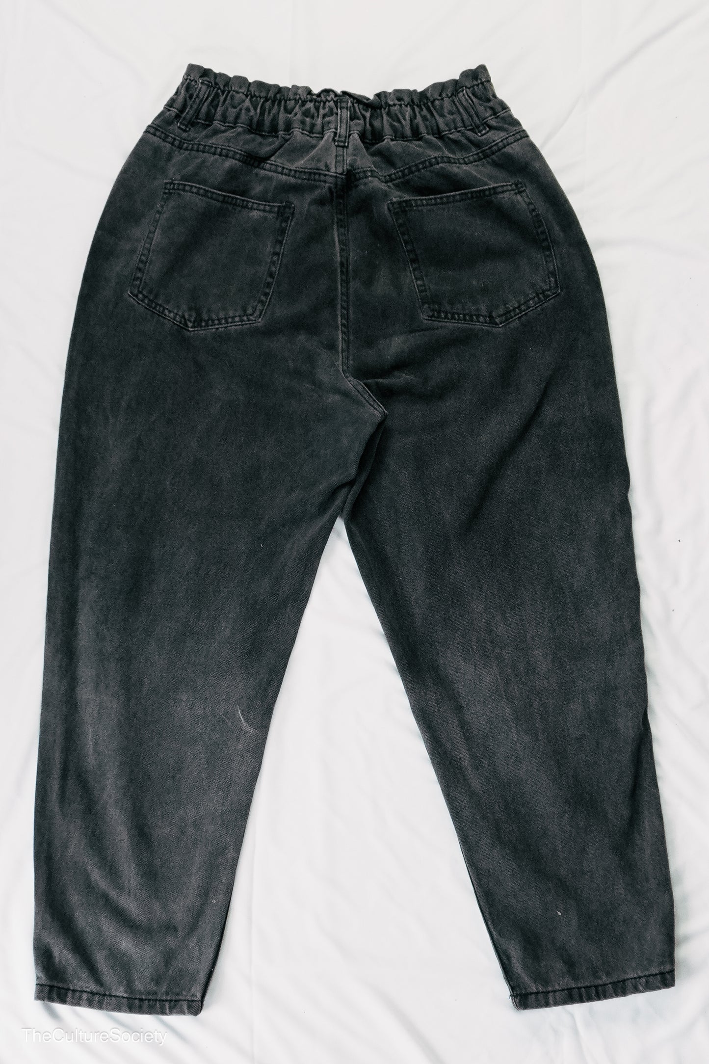 Black Loose-Fit Denim Jeans